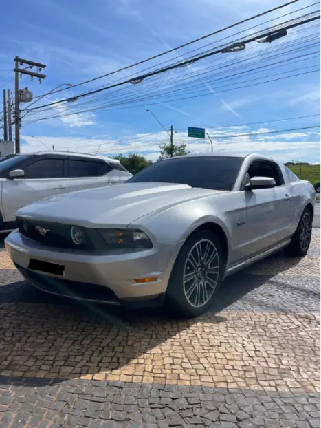 FORD Mustang 5.0 V8 24V GT PREMIUM COUP�, Foto 1
