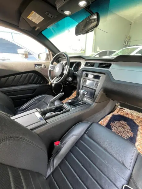 FORD Mustang 5.0 V8 24V GT PREMIUM COUP�, Foto 8