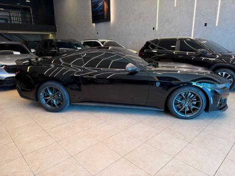 FORD Mustang 5.0 V8 32V DARK HORSE SELECTSHIFT AUTOM�TICO, Foto 4
