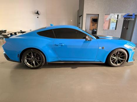 FORD Mustang , Foto 3