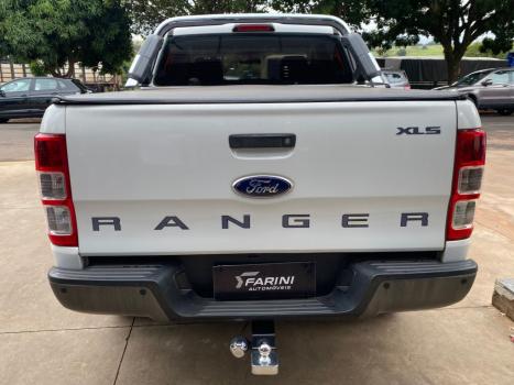 FORD Ranger 2.0 4P TURBO DIESEL XLS 4X4 CABINE DUPLA AUTOM�TICO, Foto 5
