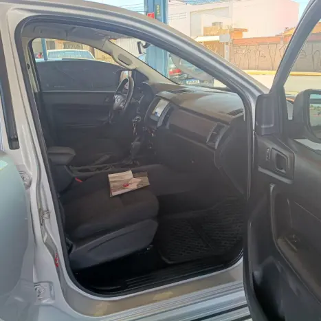 FORD Ranger 2.2 16V XLS DIESEL 4X4 CABINE DUPLA AUTOMTICO, Foto 11