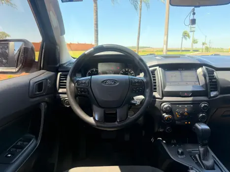 FORD Ranger 2.2 16V XLS DIESEL 4X4 CABINE DUPLA AUTOMTICO, Foto 13