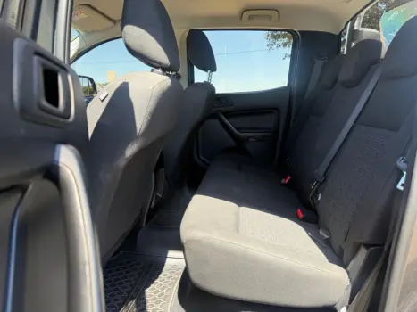 FORD Ranger 2.2 16V XLS DIESEL 4X4 CABINE DUPLA AUTOMTICO, Foto 15