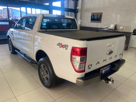 FORD Ranger 2.2 16V XLS DIESEL 4X4 CABINE DUPLA AUTOMTICO, Foto 4