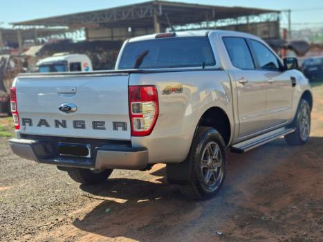 FORD Ranger 2.2 16V XLS DIESEL 4X4 CABINE DUPLA AUTOM�TICO, Foto 4