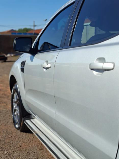 FORD Ranger 2.2 16V XLS DIESEL 4X4 CABINE DUPLA AUTOM�TICO, Foto 8