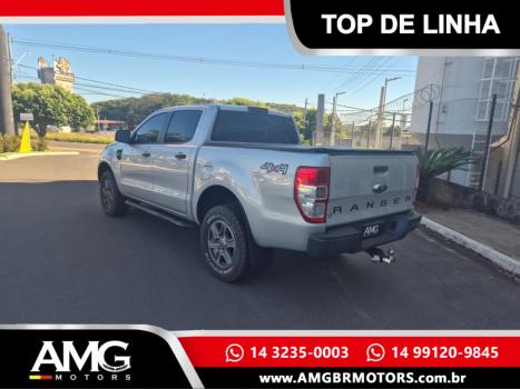FORD Ranger 2.2 16V XLS DIESEL 4X4 CABINE DUPLA AUTOM�TICO, Foto 4