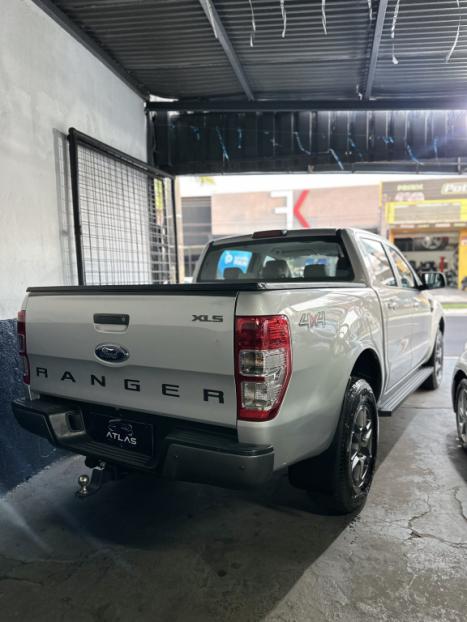 FORD Ranger 2.2 16V XLS DIESEL 4X4 CABINE DUPLA, Foto 10