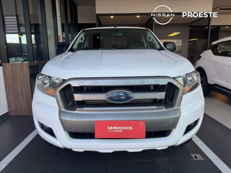 FORD Ranger 2.2 16V XLS DIESEL 4X4 CABINE DUPLA, Foto 2