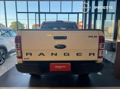 FORD Ranger 2.2 16V XLS DIESEL 4X4 CABINE DUPLA, Foto 5