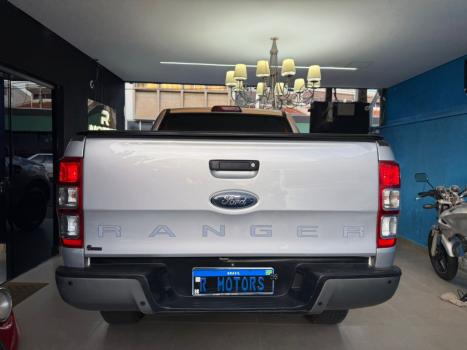 FORD Ranger 2.3 16V XLS CABINE DUPLA, Foto 3