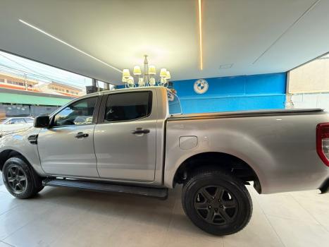 FORD Ranger 2.3 16V XLS CABINE DUPLA, Foto 4