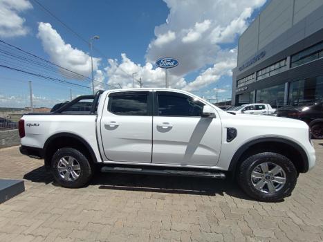 FORD Ranger 3.0 V6 24V 4X4 XLS TURBO DIESEL CABINE DUPLA AUTOM�TICO, Foto 4