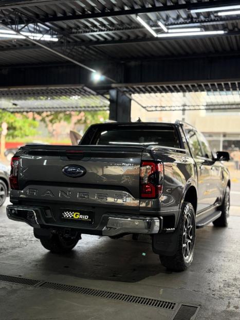 FORD Ranger 3.0 V6 4X4 LIMITED PLUS TURBO DIESEL CABINE DUPLA AUTOM�TICO, Foto 9