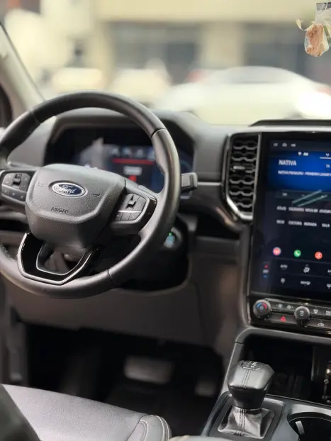 FORD Ranger 3.0 V6 4X4 LIMITED PLUS TURBO DIESEL CABINE DUPLA AUTOM�TICO, Foto 12