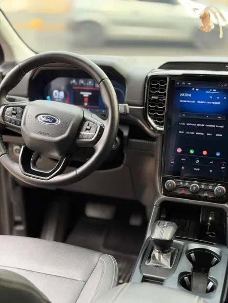 FORD Ranger 3.0 V6 4X4 LIMITED PLUS TURBO DIESEL CABINE DUPLA AUTOM�TICO, Foto 13