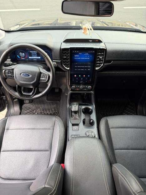 FORD Ranger 3.0 V6 4X4 LIMITED PLUS TURBO DIESEL CABINE DUPLA AUTOM�TICO, Foto 15