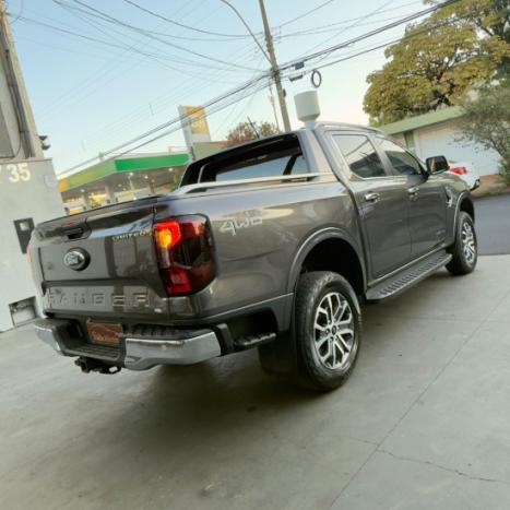 FORD Ranger 3.0 V6 4X4 LIMITED PLUS TURBO DIESEL CABINE DUPLA AUTOM�TICO, Foto 3