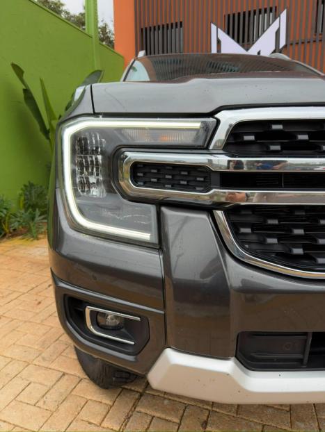 FORD Ranger 3.0 V6 4X4 LIMITED PLUS TURBO DIESEL CABINE DUPLA AUTOM�TICO, Foto 4