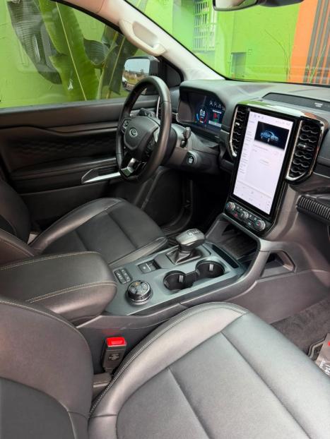 FORD Ranger 3.0 V6 4X4 LIMITED PLUS TURBO DIESEL CABINE DUPLA AUTOM�TICO, Foto 17