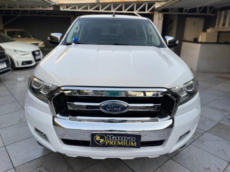FORD Ranger 3.2 20V XLT 4X4 CABINE DUPLA TURBO DIESEL AUTOMTICO, Foto 3