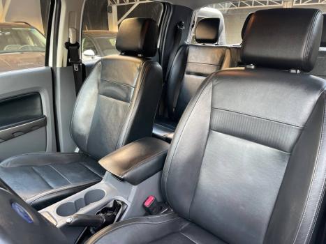 FORD Ranger 3.2 20V XLT 4X4 CABINE DUPLA TURBO DIESEL AUTOMTICO, Foto 13