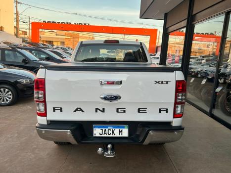 FORD Ranger 3.2 20V XLT 4X4 CABINE DUPLA TURBO DIESEL AUTOMTICO, Foto 5