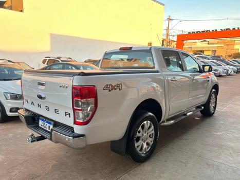 FORD Ranger 3.2 20V XLT 4X4 CABINE DUPLA TURBO DIESEL AUTOMTICO, Foto 7