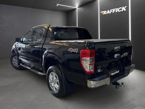 FORD Ranger 3.2 20V CABINE DUPLA 4X4 LIMITED TURBO DIESEL AUTOMTICO, Foto 3