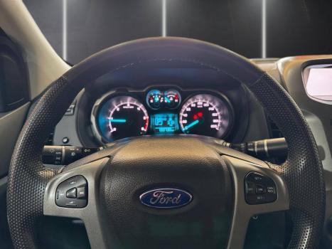 FORD Ranger 3.2 20V CABINE DUPLA 4X4 LIMITED TURBO DIESEL AUTOMTICO, Foto 9