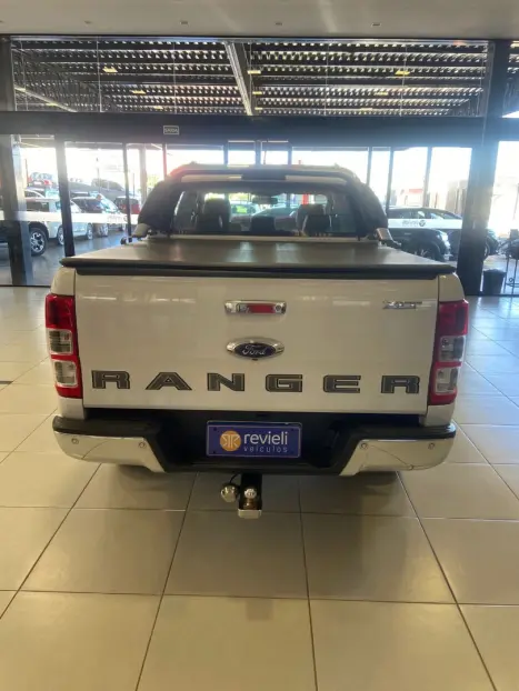 FORD Ranger 3.2 20V XLT 4X4 CABINE DUPLA TURBO DIESEL AUTOMTICO, Foto 6