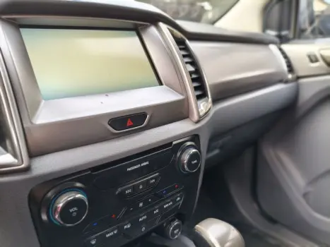 FORD Ranger 3.2 20V CABINE DUPLA 4X4 LIMITED TURBO DIESEL AUTOMTICO, Foto 12