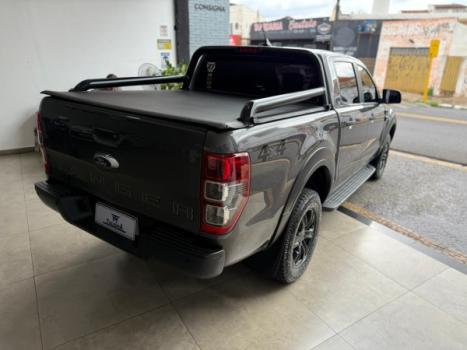 FORD Ranger 3.2 20V CABINE DUPLA 4X4 STORM TURBO DIESEL AUTOM�TICO, Foto 4