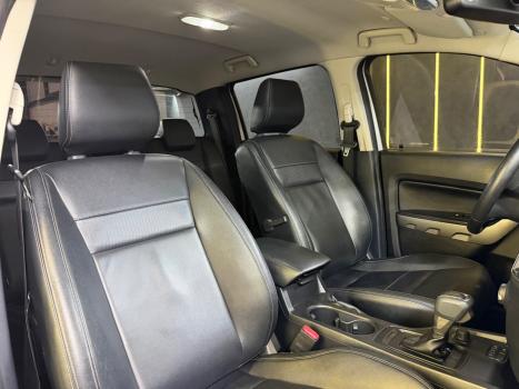 FORD Ranger 3.2 20V CABINE DUPLA 4X4 LIMITED PLUS TURBO DIESEL AUTOM�TICO, Foto 13