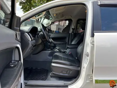 FORD Ranger 3.2 20V XLT 4X4 CABINE DUPLA TURBO DIESEL AUTOM�TICO, Foto 14