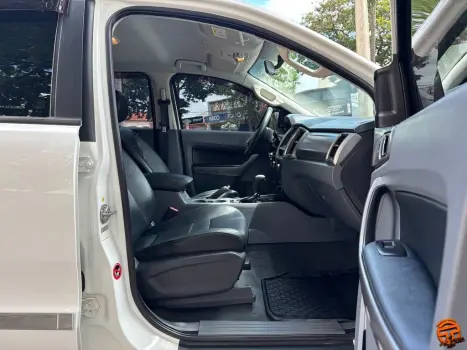 FORD Ranger 3.2 20V XLT 4X4 CABINE DUPLA TURBO DIESEL AUTOM�TICO, Foto 15
