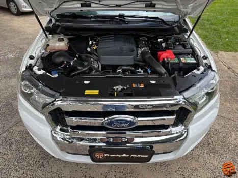 FORD Ranger 3.2 20V XLT 4X4 CABINE DUPLA TURBO DIESEL AUTOM�TICO, Foto 18