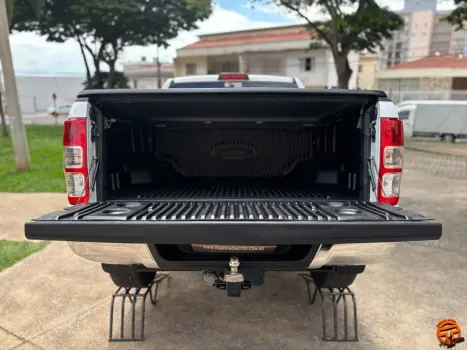 FORD Ranger 3.2 20V XLT 4X4 CABINE DUPLA TURBO DIESEL AUTOM�TICO, Foto 19