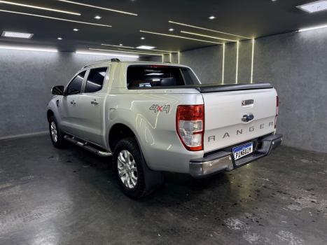FORD Ranger 3.2 20V CABINE DUPLA 4X4 LIMITED TURBO DIESEL AUTOM�TICO, Foto 6