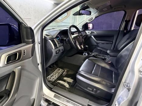 FORD Ranger 3.2 20V CABINE DUPLA 4X4 LIMITED TURBO DIESEL AUTOM�TICO, Foto 8