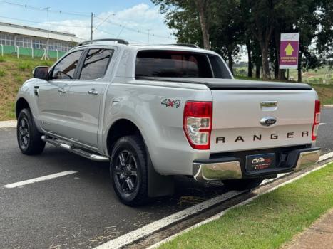 FORD Ranger 3.2 20V CABINE DUPLA 4X4 LIMITED TURBO DIESEL AUTOM�TICO, Foto 4