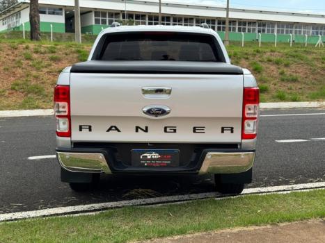 FORD Ranger 3.2 20V CABINE DUPLA 4X4 LIMITED TURBO DIESEL AUTOM�TICO, Foto 5
