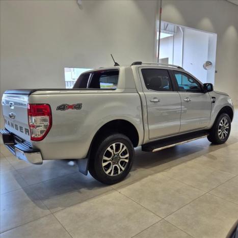 FORD Ranger 3.2 20V CABINE DUPLA 4X4 LIMITED TURBO DIESEL AUTOM�TICO, Foto 4