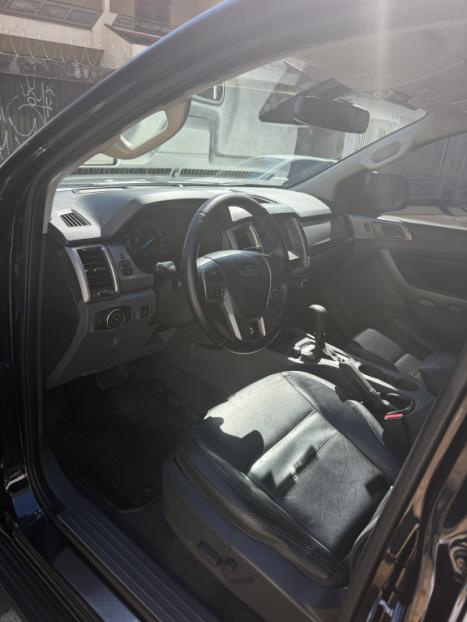 FORD Ranger 3.2 20V CABINE DUPLA 4X4 LIMITED TURBO DIESEL AUTOM�TICO, Foto 3