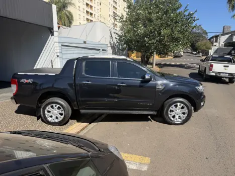 FORD Ranger 3.2 20V CABINE DUPLA 4X4 LIMITED TURBO DIESEL AUTOM�TICO, Foto 16