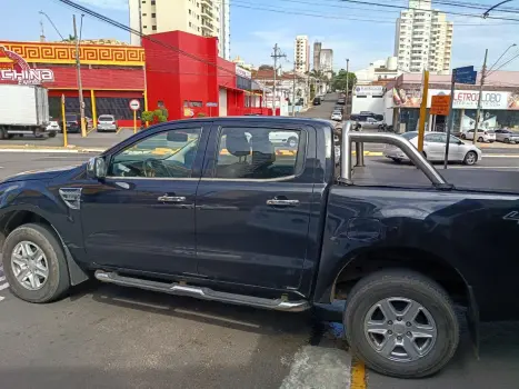 FORD Ranger 3.2 20V XLS 4X4 CABINE SIMPLES TURBO DIESEL, Foto 8