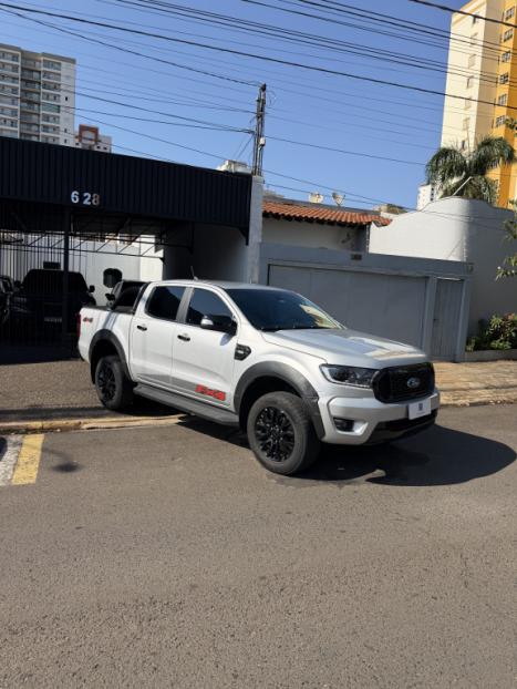 FORD Ranger 3.2 20V FX4 4X4 CABINE DUPLA TURBO DIESEL AUTOM�TICO, Foto 4