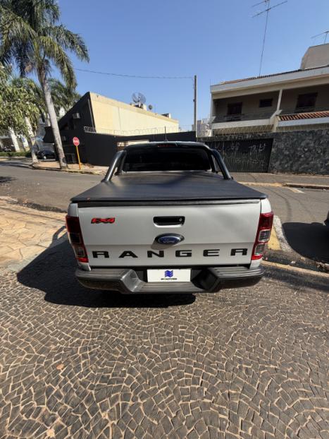 FORD Ranger 3.2 20V FX4 4X4 CABINE DUPLA TURBO DIESEL AUTOM�TICO, Foto 5