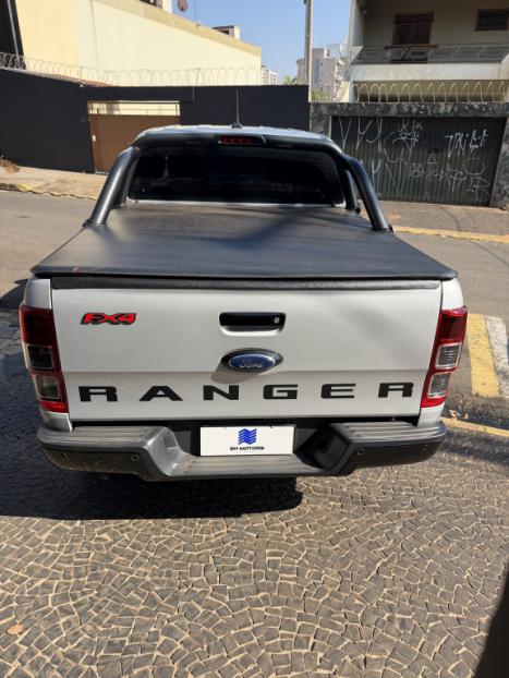 FORD Ranger 3.2 20V FX4 4X4 CABINE DUPLA TURBO DIESEL AUTOM�TICO, Foto 17